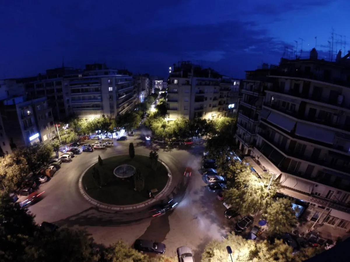 Elegant Top-Floor Apartment With Skyline City View Salonicco